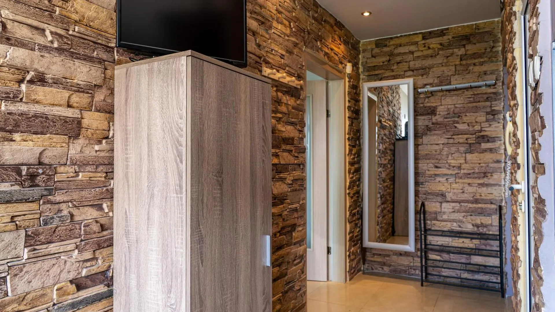 2 Bdr Cozy Downtown Apt I Mall, Park, Subway صوفيا 0*,  بلغاريا
